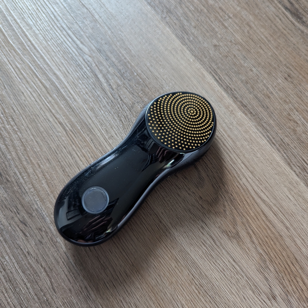Nebulyft N1 Micro-RF Beauty Device - Picture 10 of 10